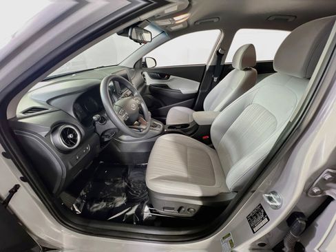 Used 2023 Hyundai Kona SEL AWD/4WD image 19