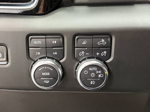 Used 2024 GMC Sierra 1500 Denali w/ Denali Reserve Package AWD/4WD image 27