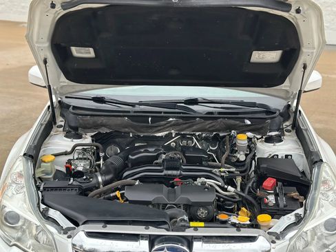 Used 2013 Subaru Outback 2.5i Limited image 16