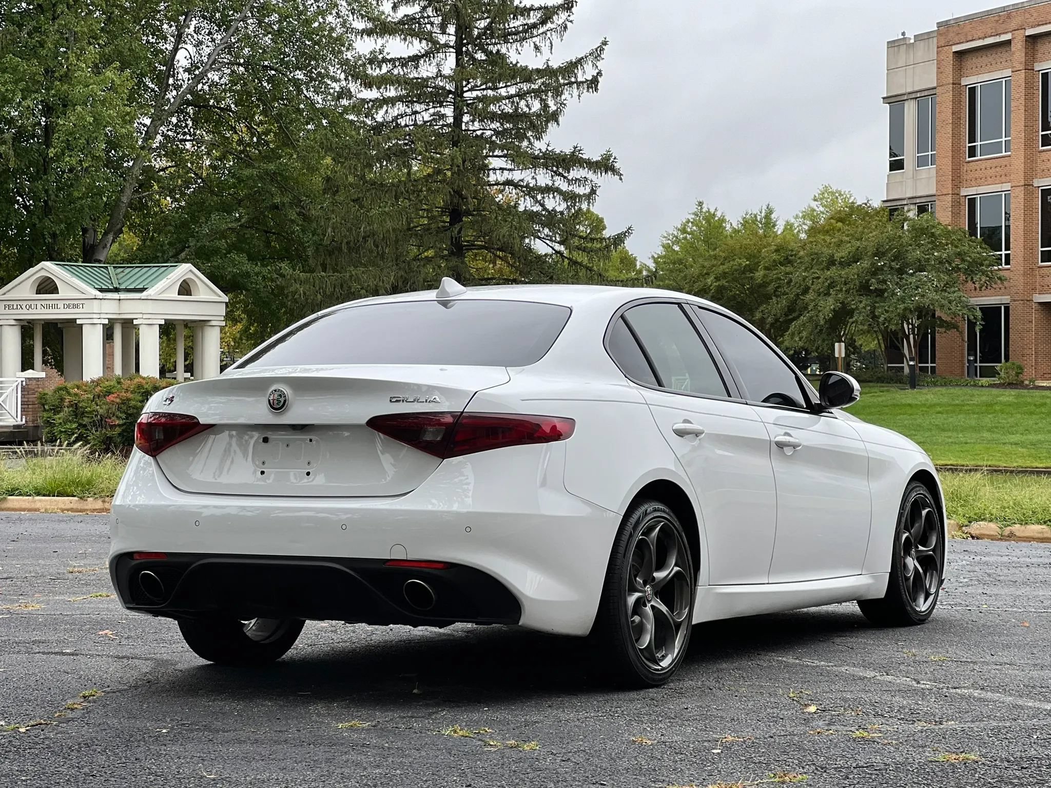Used 2019 Alfa Romeo Giulia Ti Sport w/ Quick Order Package 22S Sport AWD/4WD image 5