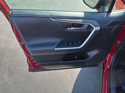 Used 2023 Toyota RAV4 Adventure w/ Convenience Package AWD/4WD image 6