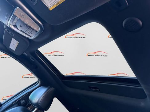 Used 2018 Jeep Grand Cherokee Altitude image 34