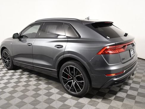 Used 2023 Audi Q8 Prestige w/ Prestige Package AWD/4WD image 3