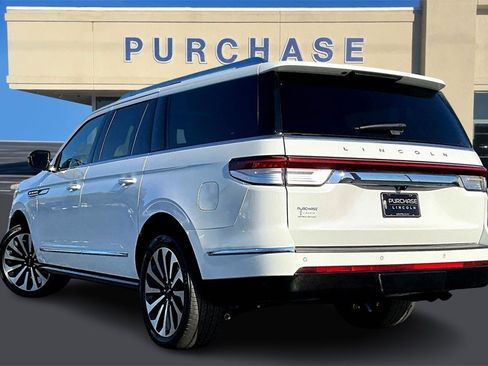 Used 2022 Lincoln Navigator L Reserve image 4