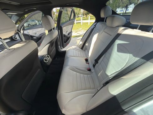 Used 2018 Mercedes-Benz C 300 Sedan image 17