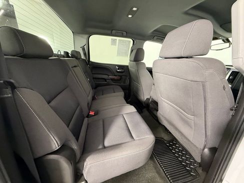 Used 2018 GMC Sierra 1500 SLE w/ SLE Value Package AWD/4WD image 15