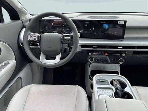 New 2026 Hyundai Ioniq 9 Limited AWD/4WD image 24