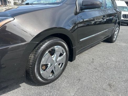 Used 2010 Nissan Sentra 2.0 S FWD image 16