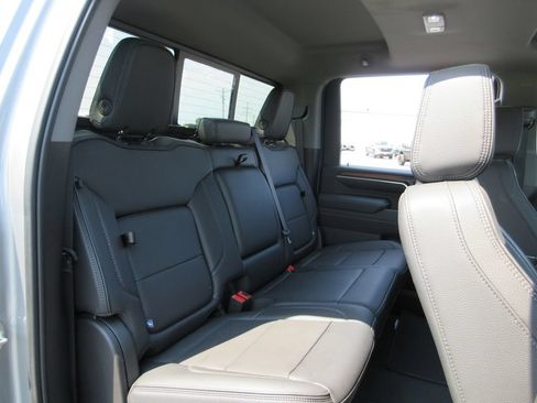 Certified 2025 GMC Sierra 2500 Denali w/ Denali Reserve Package AWD/4WD image 28