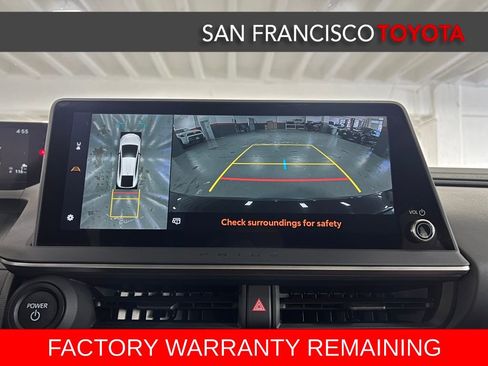 Used 2025 Toyota Prius Plug-In Hybrid image 29