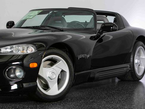 Used 1995 Dodge Viper RT/10 image 14