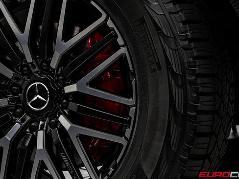 Used 2024 Mercedes-Benz G 63 AMG Squared image 25