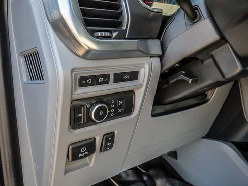 Used 2021 Ford F150 Lariat image 32