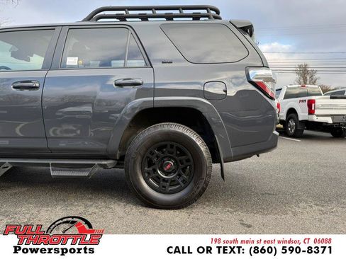 Used 2024 Toyota 4Runner SR5 Premium w/ Moonroof Package AWD/4WD image 30
