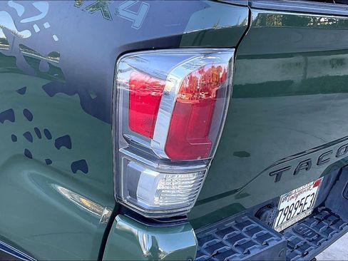 Used 2021 Toyota Tacoma TRD Sport image 27