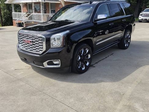 Used 2019 GMC Yukon Denali w/ Denali Ultimate Package RWD image 2