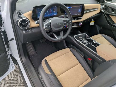 New 2026 Chevrolet Equinox ACTIV w/ Convenience Package III image 2