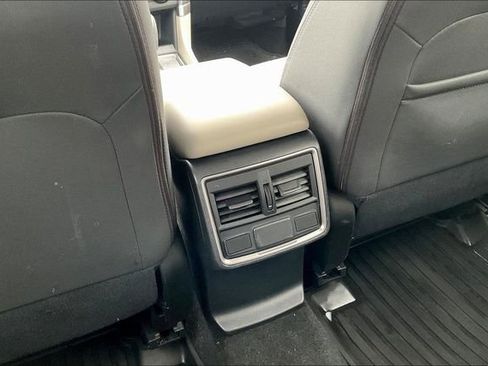 Used 2019 Subaru Forester Premium image 34