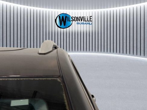 Used 2018 Chevrolet Equinox Premier AWD/4WD image 18