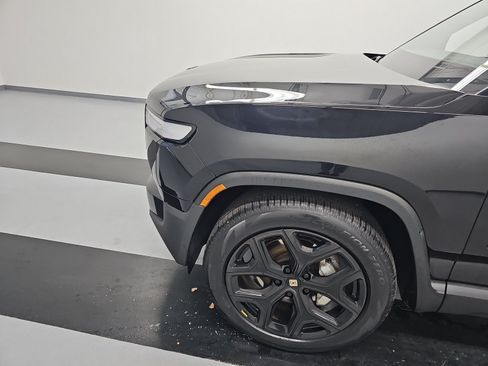 Used 2024 Rivian R1T Adventure AWD/4WD image 35