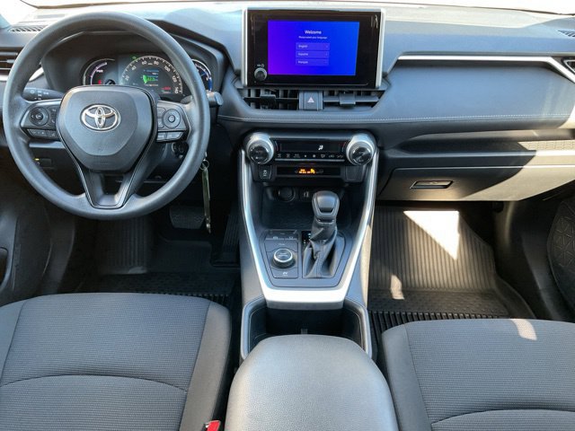 Used 2024 Toyota RAV4 LE AWD/4WD image 21