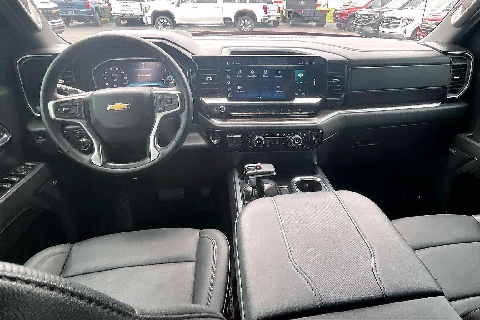 Used 2025 Chevrolet Silverado 1500 LTZ w/ LTZ Premium Package AWD/4WD image 16