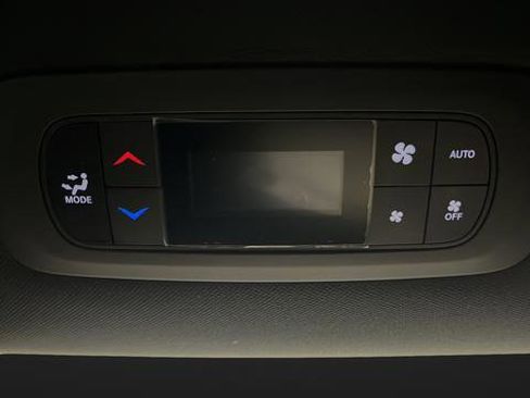 New 2026 Chrysler Voyager LX image 39