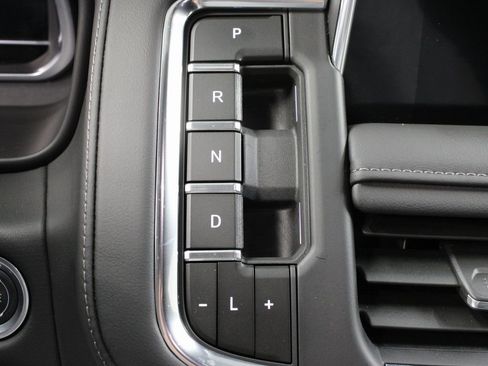 Used 2024 Chevrolet Tahoe Z71 image 62