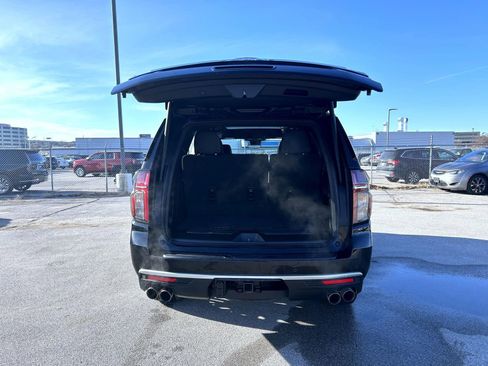 Used 2024 Chevrolet Tahoe High Country image 23