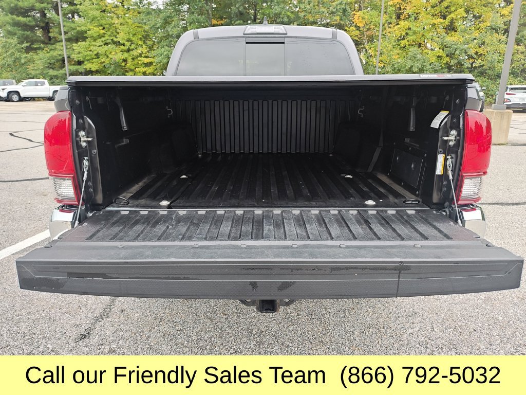 Used 2019 Toyota Tacoma SR5 AWD/4WD image 23