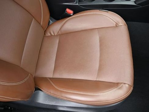 Used 2019 Subaru Outback 2.5i Touring w/ Popular Package #3A AWD/4WD image 34