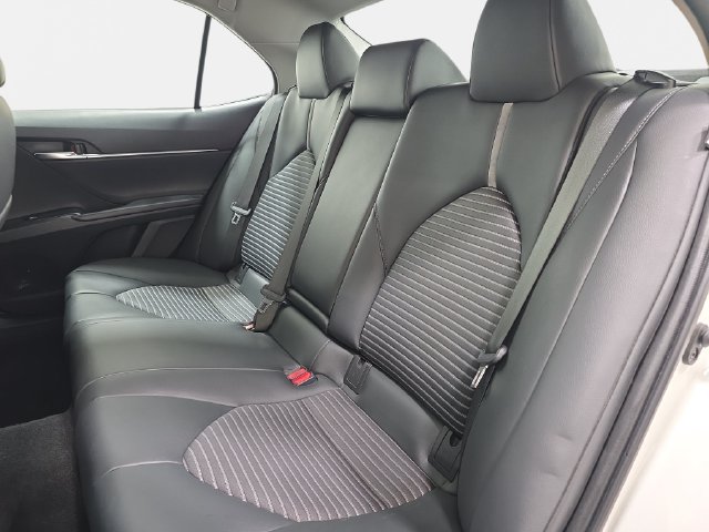 Used 2020 Toyota Camry SE AWD/4WD image 13