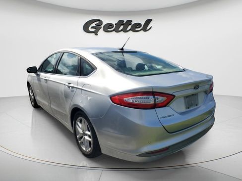Used 2016 Ford Fusion SE FWD image 5