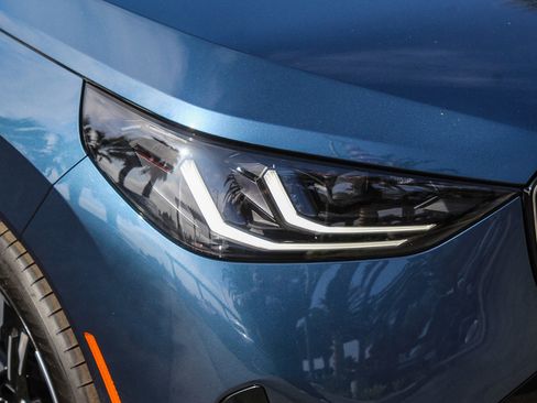 Used 2025 BMW X3 M50 image 8