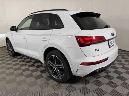 Certified 2025 Audi Q5 e Premium Plus w/ Premium Plus Package AWD/4WD image 3