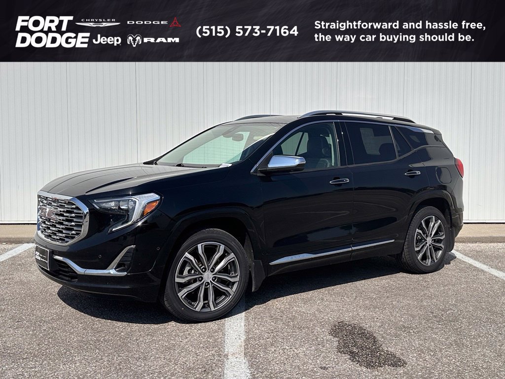 Used 2020 GMC Terrain Denali w/ Denali Premium Package AWD/4WD image 1