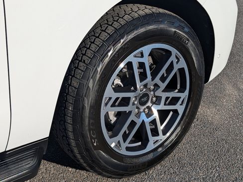 Certified 2025 Ford Expedition Max Active image 12