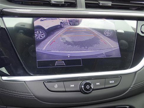 Used 2023 Buick Encore GX Essence w/ Experience Buick Package image 11