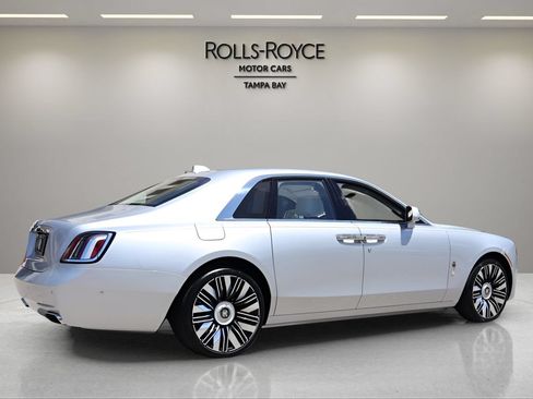 New 2027 Rolls-Royce Ghost AWD/4WD image 2
