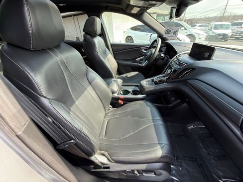 Used 2025 Acura RDX SH-AWD image 30