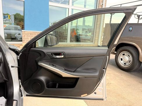 Used 2015 Lexus IS 250 w/ F-Sport Package RWD image 26