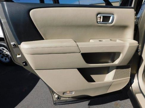 Used 2011 Honda Pilot EX-L image 14
