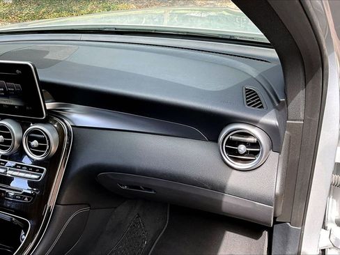 Used 2018 Mercedes-Benz GLC 300 image 23