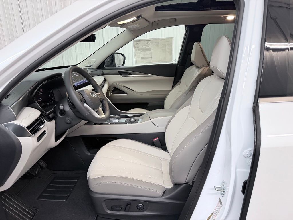 Certified 2027 INFINITI QX60 Luxe w/ Cargo Package FWD image 12