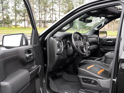 Used 2020 GMC Sierra 1500 AT4 w/ AT4 Premium Package image 7