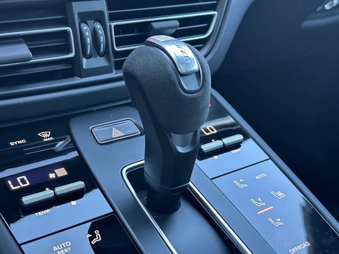 New 2026 Porsche Macan GTS image 25