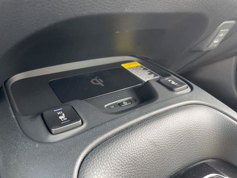 Used 2025 Toyota Corolla XSE image 27