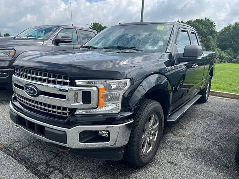 Used 2018 Ford F150 XLT w/ Equipment Group 302A Luxury AWD/4WD image 3