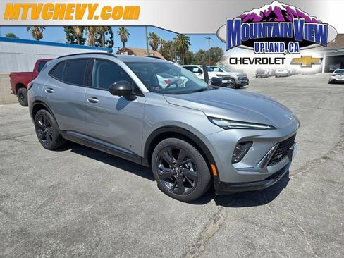 Used 2025 Buick Envision Sport Touring AWD/4WD image 1