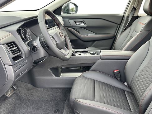 New 2026 Nissan Rogue SV image 12